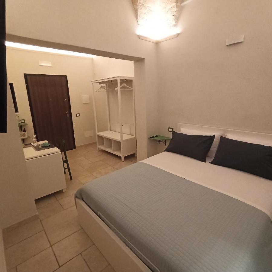 18 Mq Hotel Pulsano Bagian luar foto