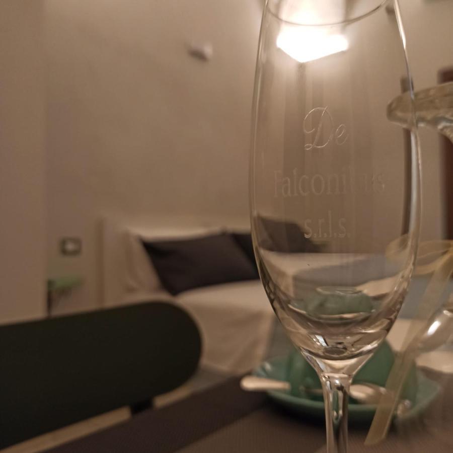 18 Mq Hotel Pulsano Bagian luar foto